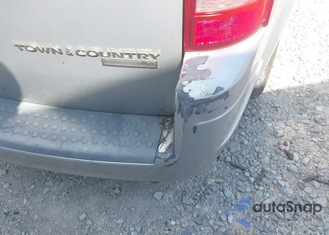 2009 Chrysler Town & Country Lx from USA, damaged, VIN 2A8HR44EX9R619819